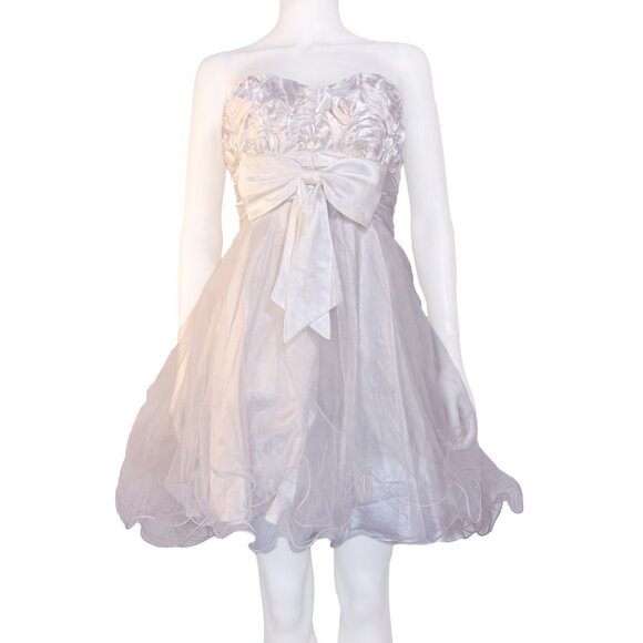 Steppin' Out Dresses & Skirts - White Tulle Bow & Ruffle Spring Prom Dress - Womens Size 7/8 Formal Dress 486018